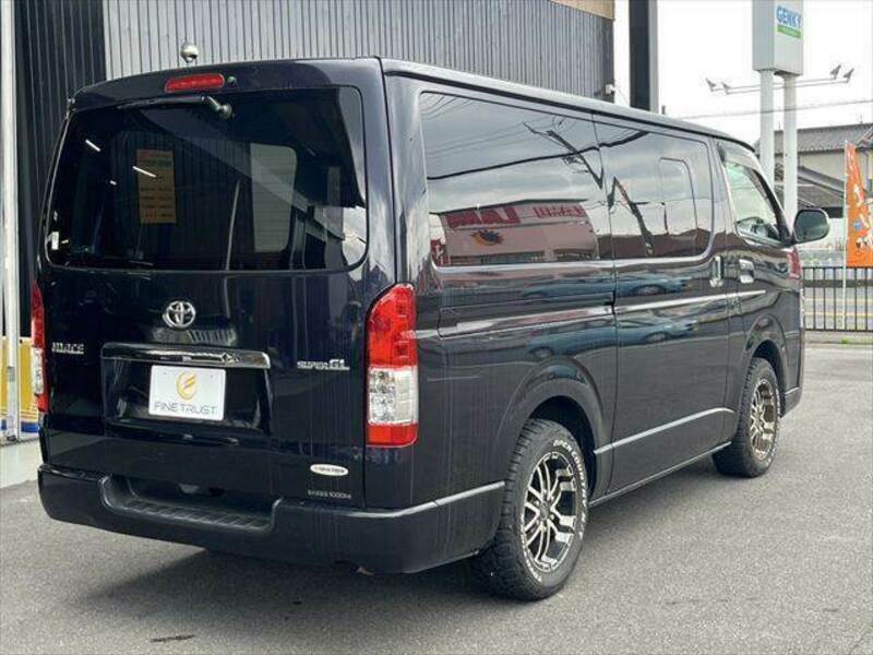 HIACE VAN
