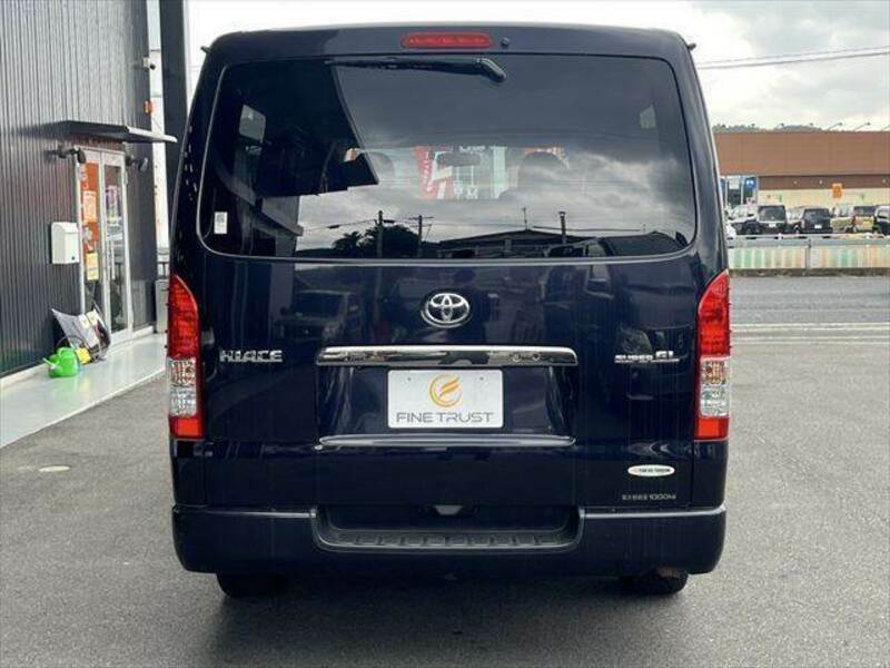 HIACE VAN