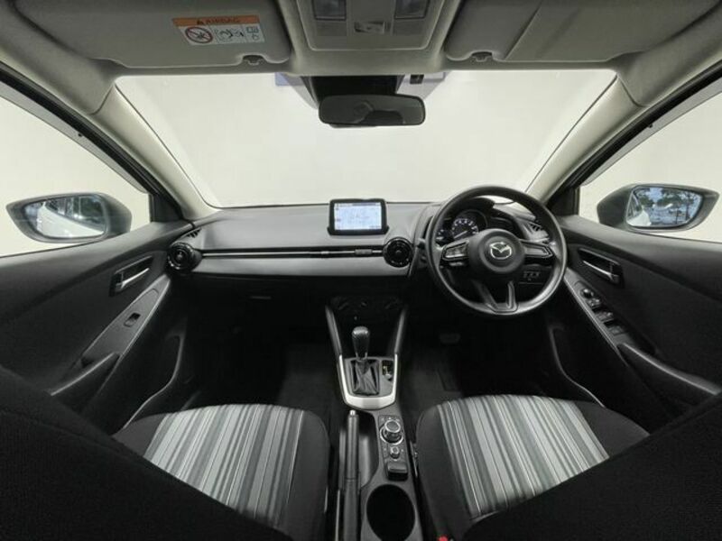 MAZDA2