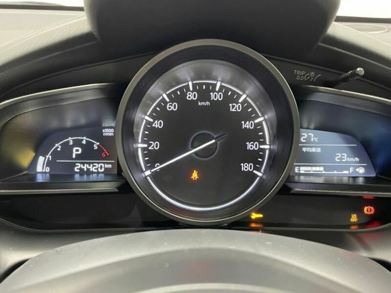 MAZDA2