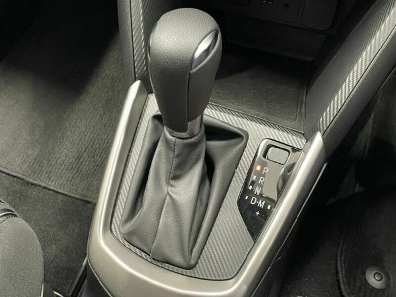 MAZDA2