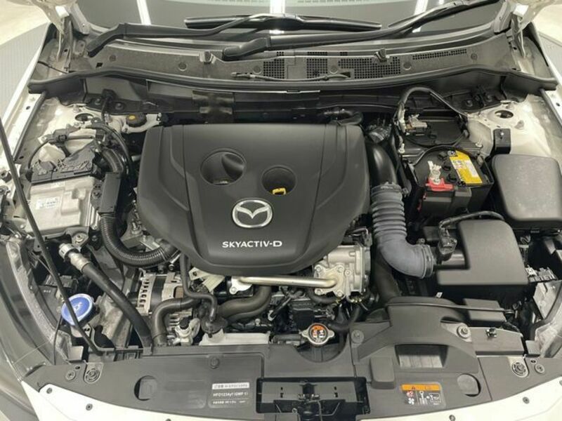 MAZDA2