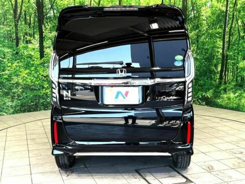 N BOX CUSTOM