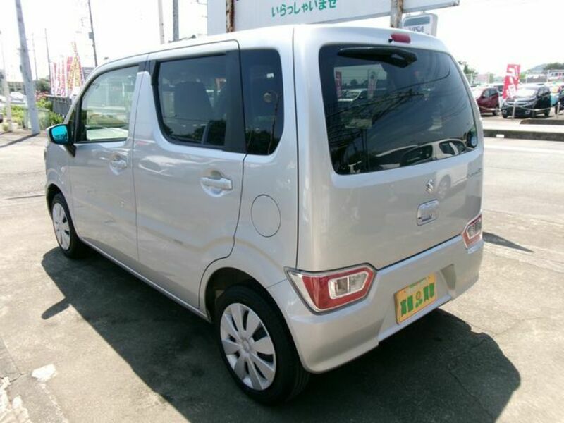 WAGON R