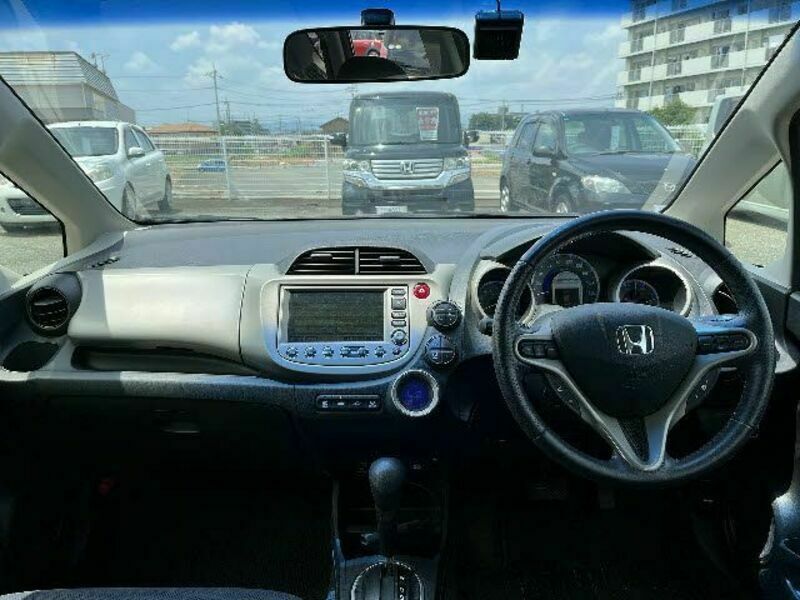 FIT HYBRID