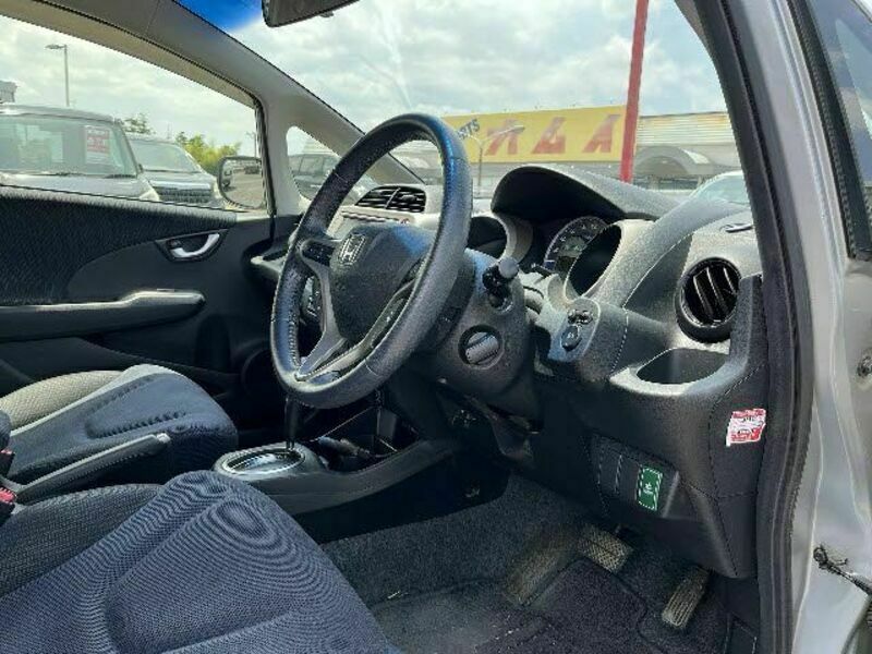 FIT HYBRID