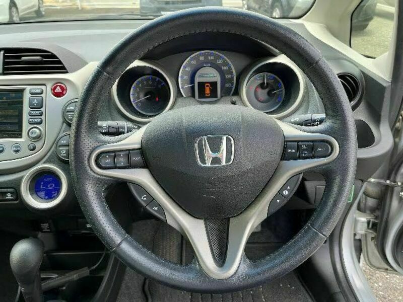 FIT HYBRID