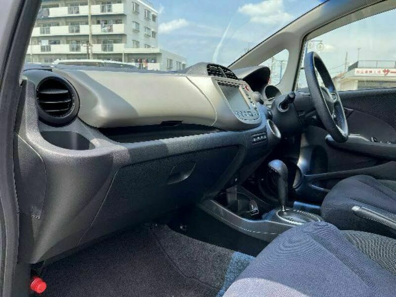 FIT HYBRID