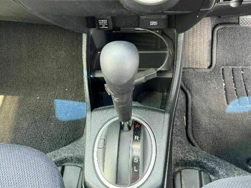 FIT HYBRID