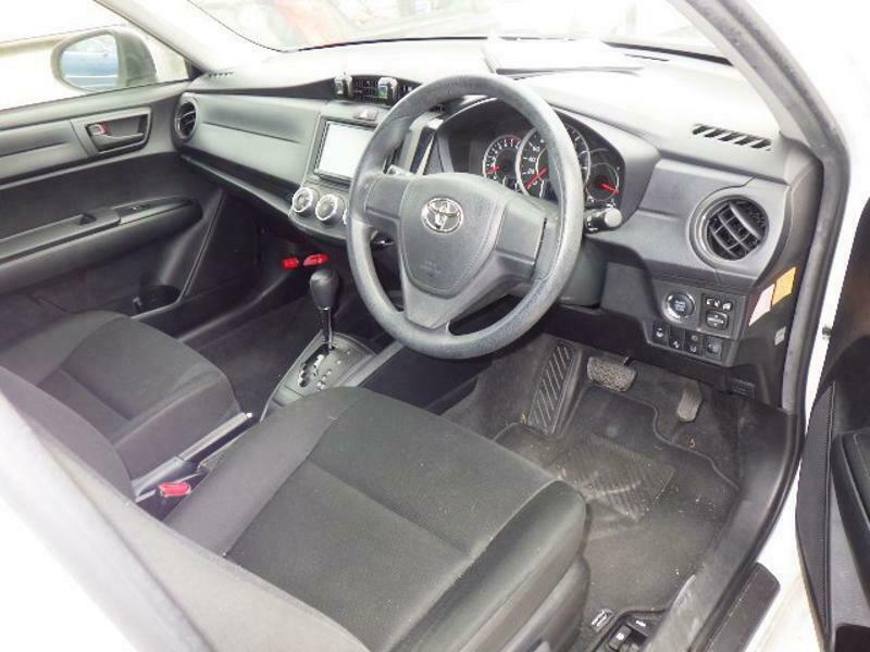 COROLLA AXIO