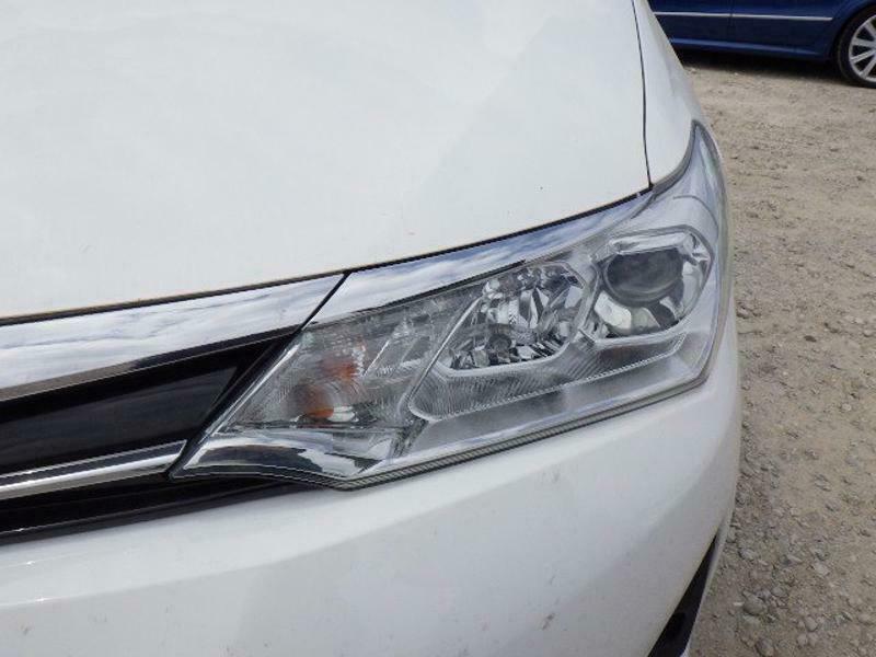 COROLLA AXIO