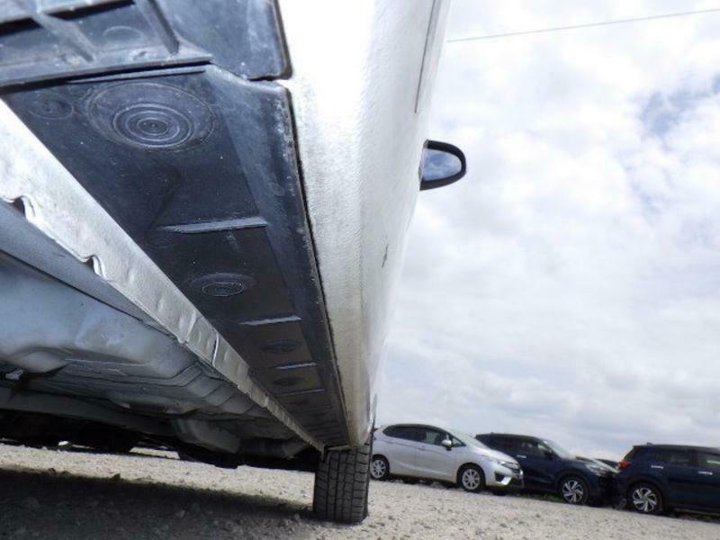 COROLLA AXIO