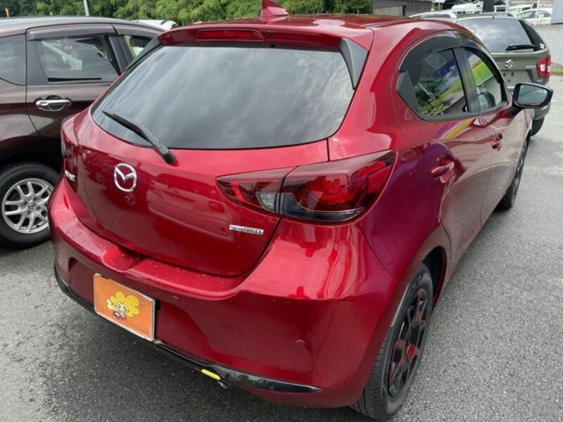MAZDA2