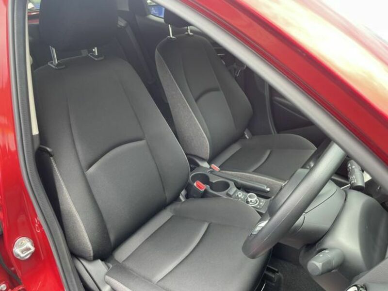 MAZDA2