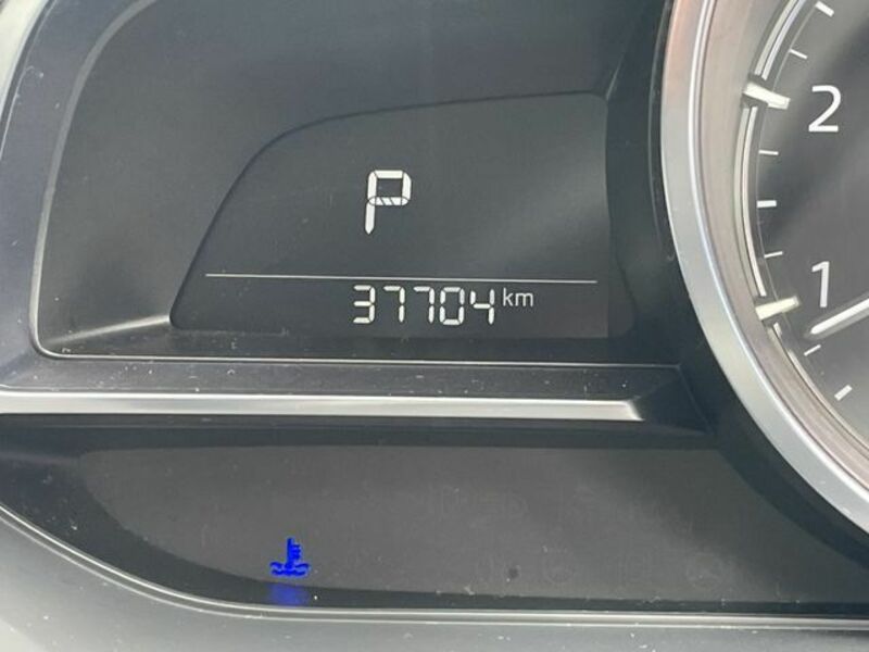 MAZDA2