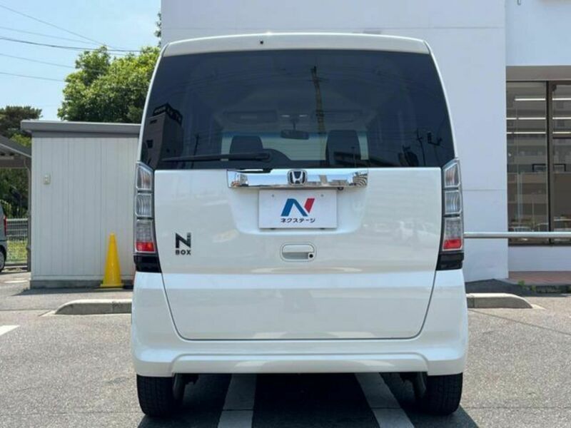 N BOX