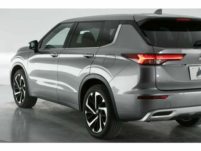OUTLANDER PHEV