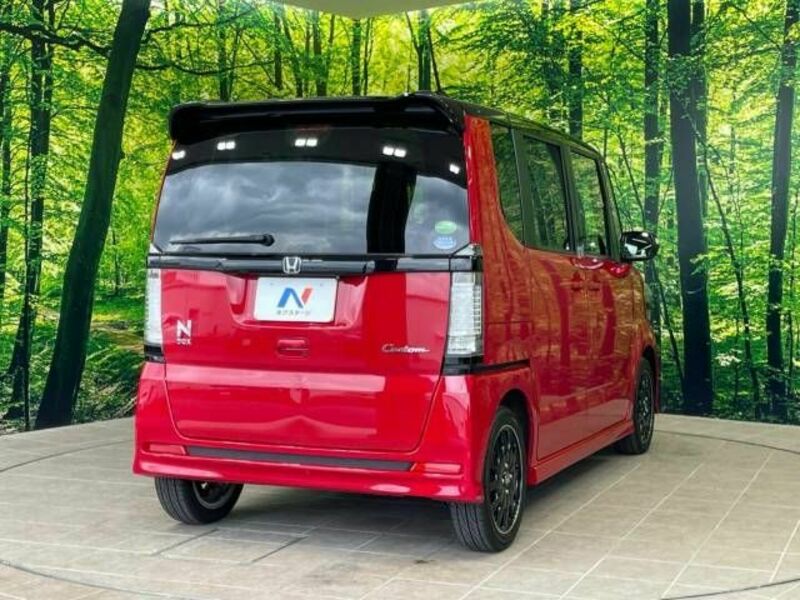 N BOX CUSTOM