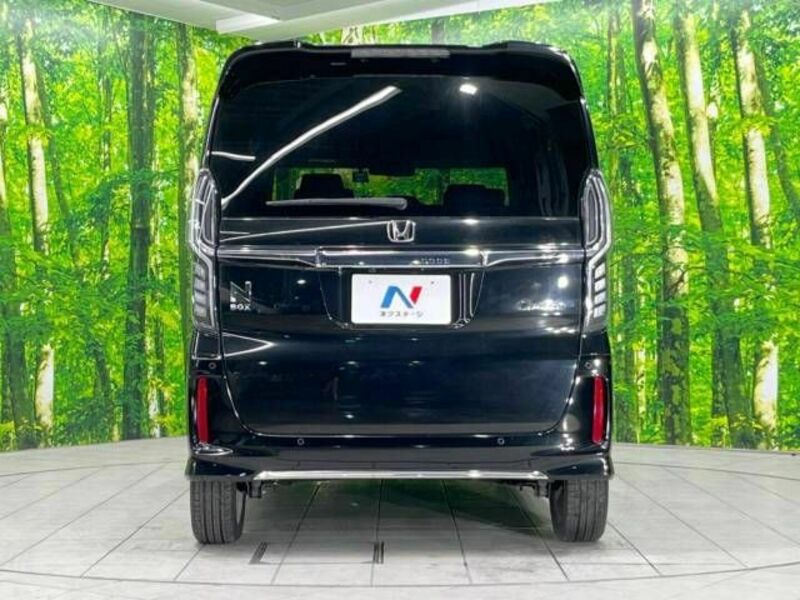 N BOX CUSTOM