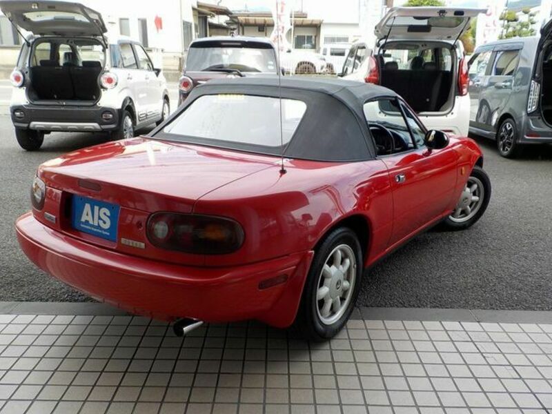 EUNOS ROADSTER