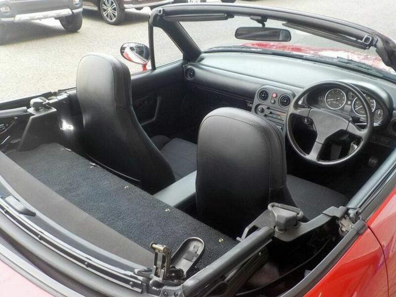 EUNOS ROADSTER