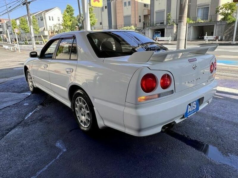 SKYLINE