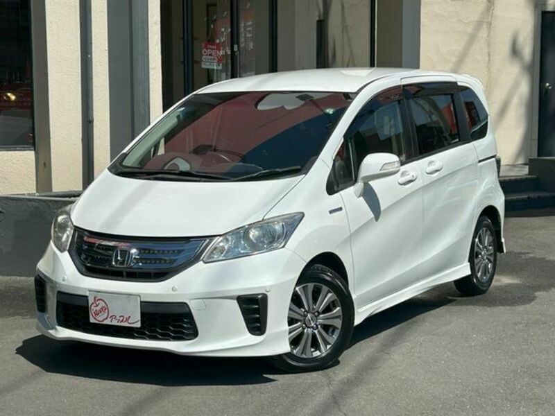 HONDA FREED HYBRID