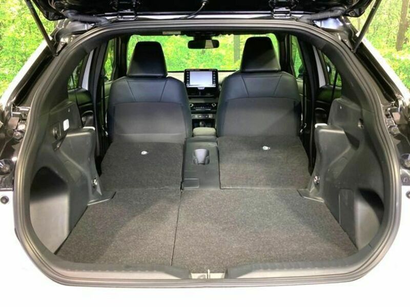 YARIS CROSS
