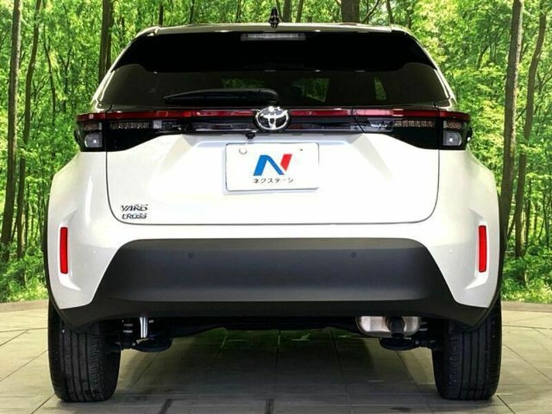 YARIS CROSS