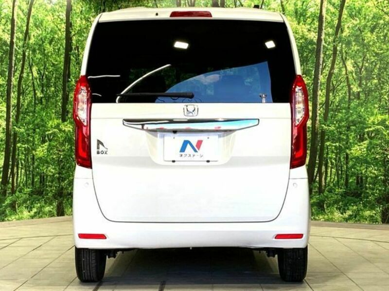 N BOX