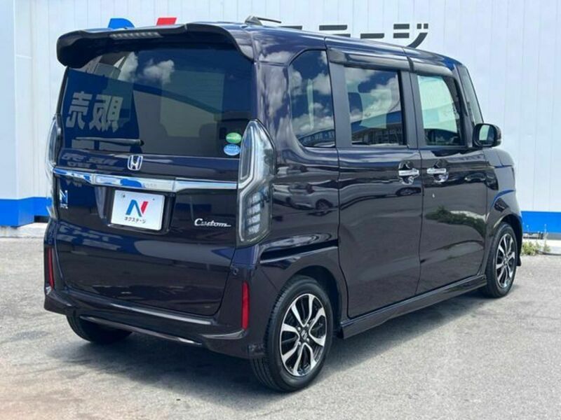 N BOX CUSTOM