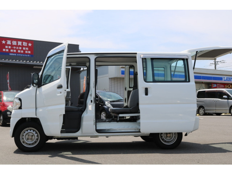 MINICAB VAN