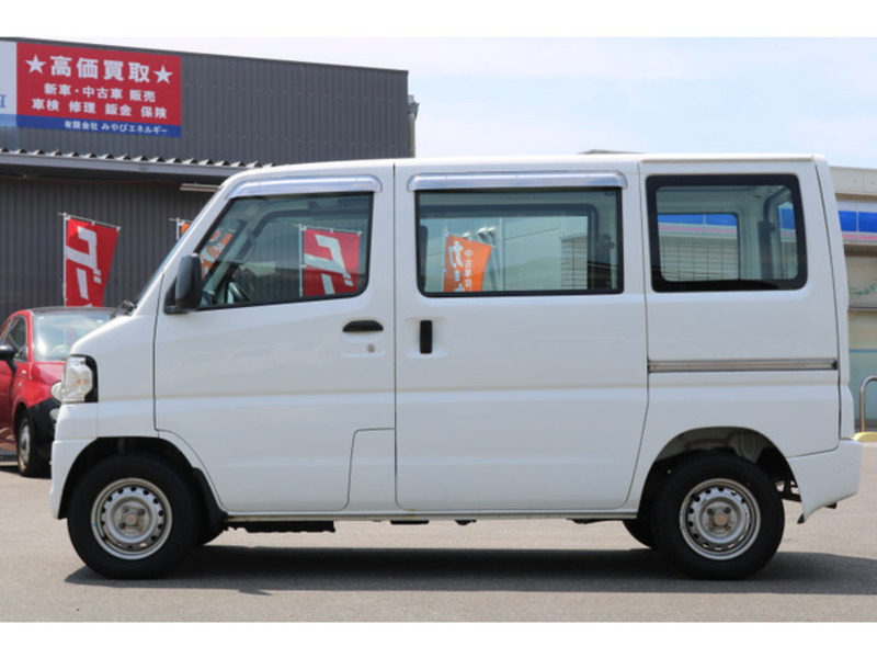 MINICAB VAN