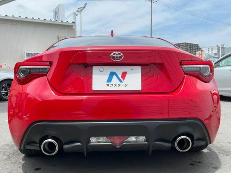 86
