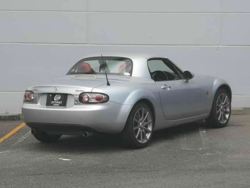 ROADSTER