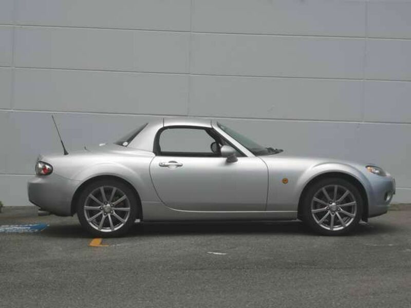 ROADSTER