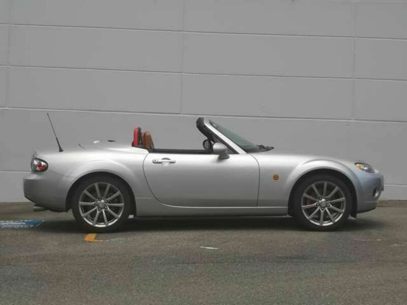 ROADSTER