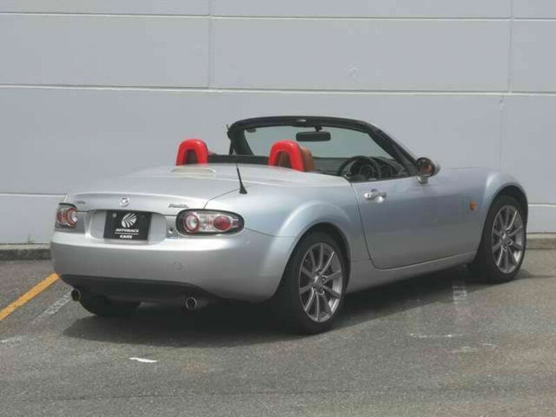 ROADSTER