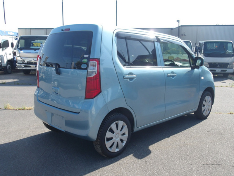 WAGON R