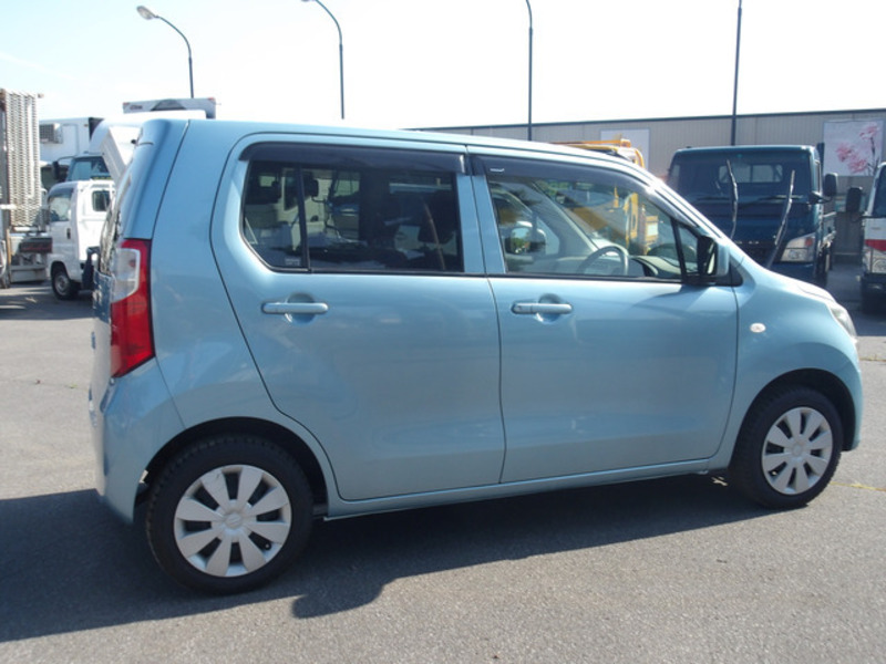 WAGON R