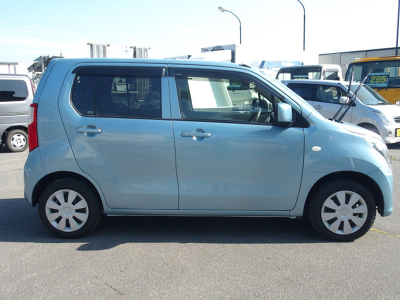 WAGON R