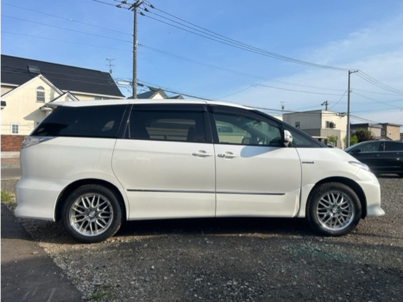 ESTIMA HYBRID