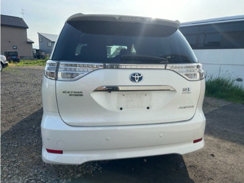 ESTIMA HYBRID
