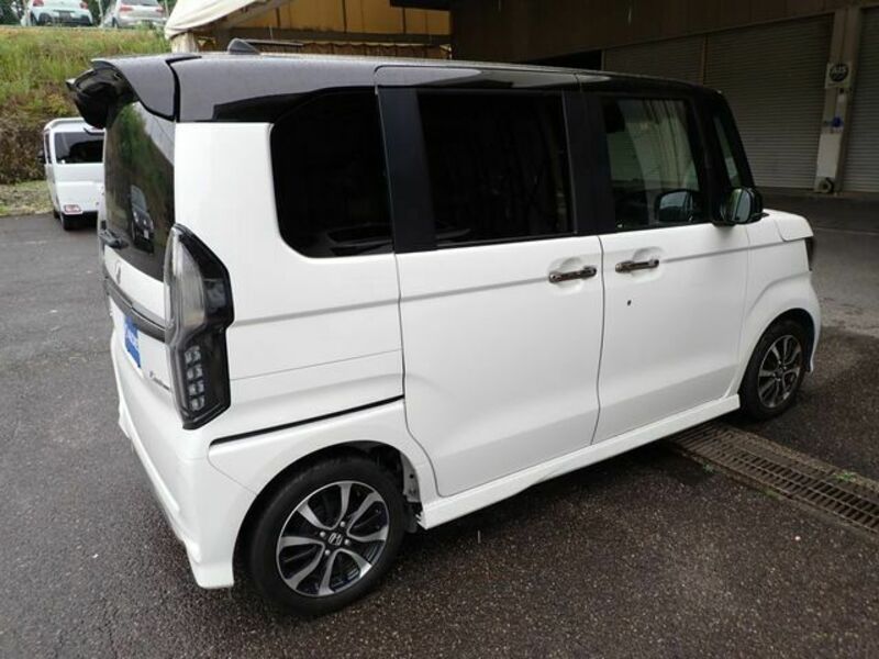 N BOX CUSTOM