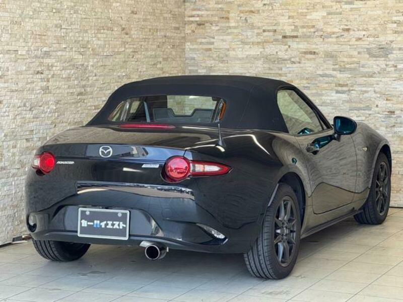 ROADSTER