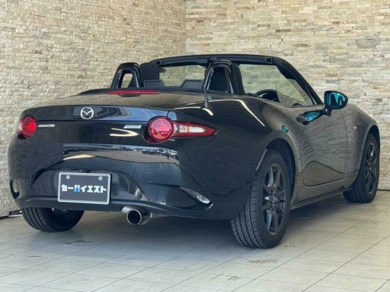 ROADSTER