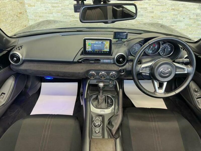 ROADSTER