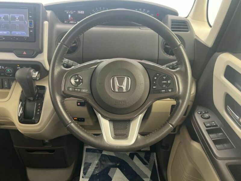 N BOX