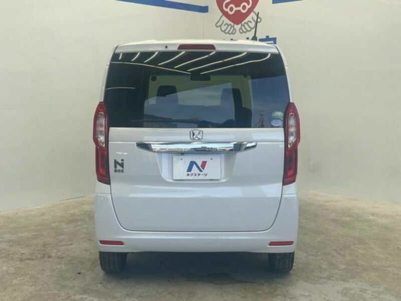 N BOX