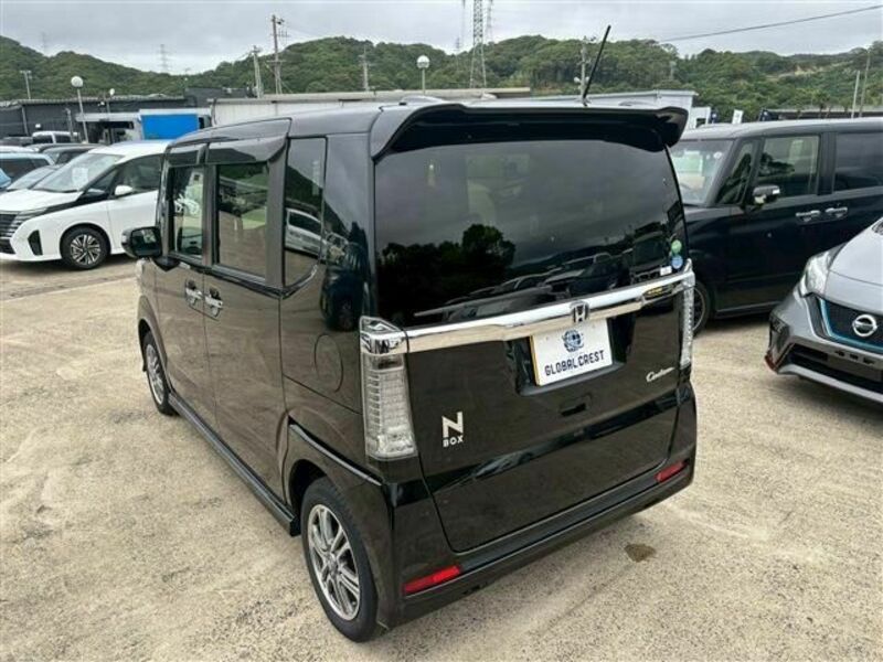 N BOX CUSTOM